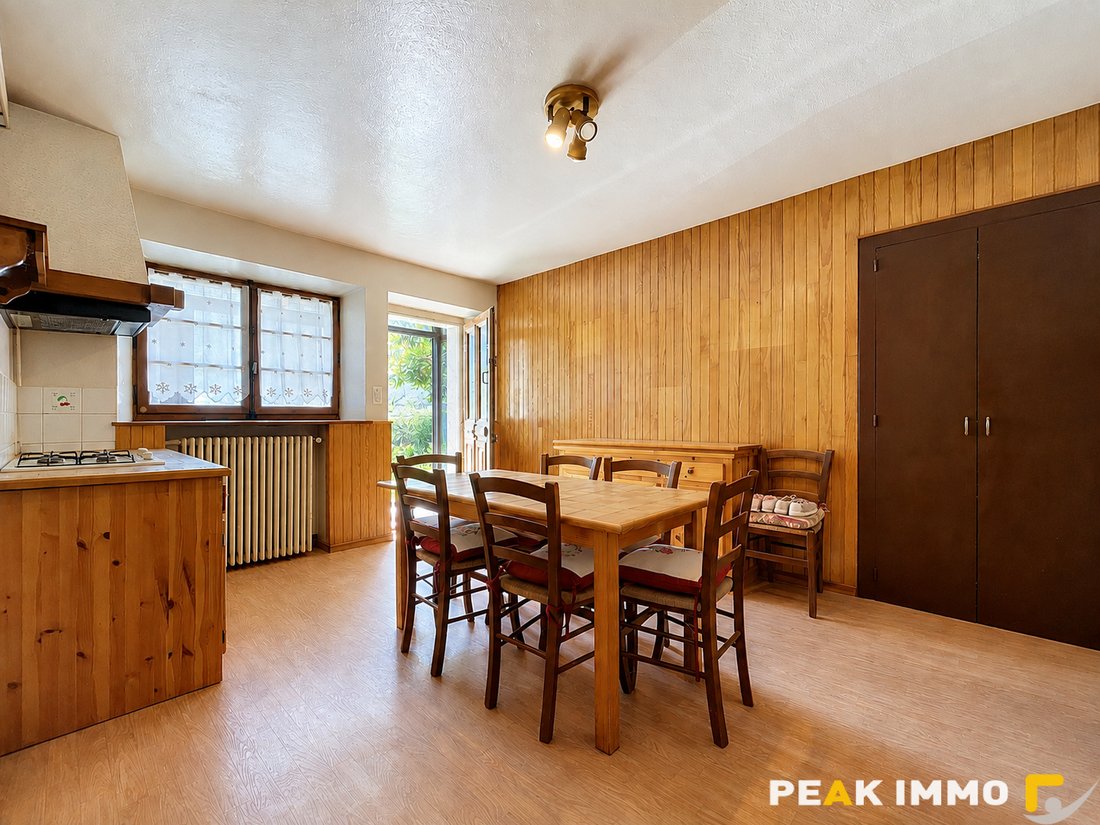Chalet in Chamonix-Mont-Blanc, Auvergne-Rhône-Alpes, France 2 - 18440937