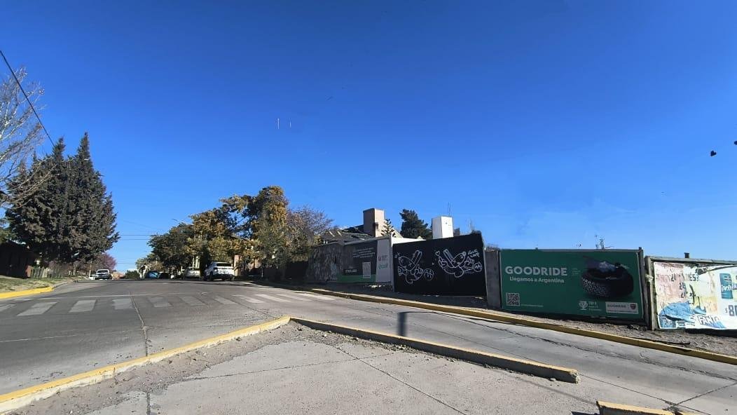 Land in Neuquen, Neuquen, Argentina 1 - 18435819
