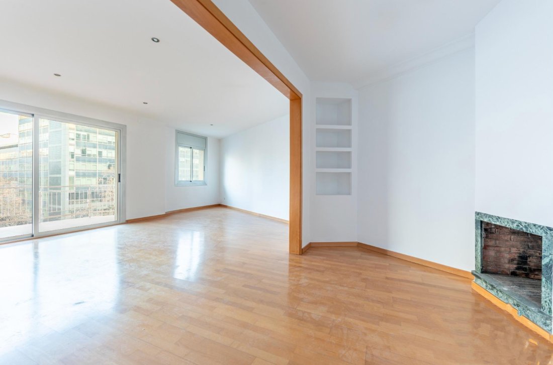 Apartment in Eixample, Barcelona, Spain 5 - 18439846