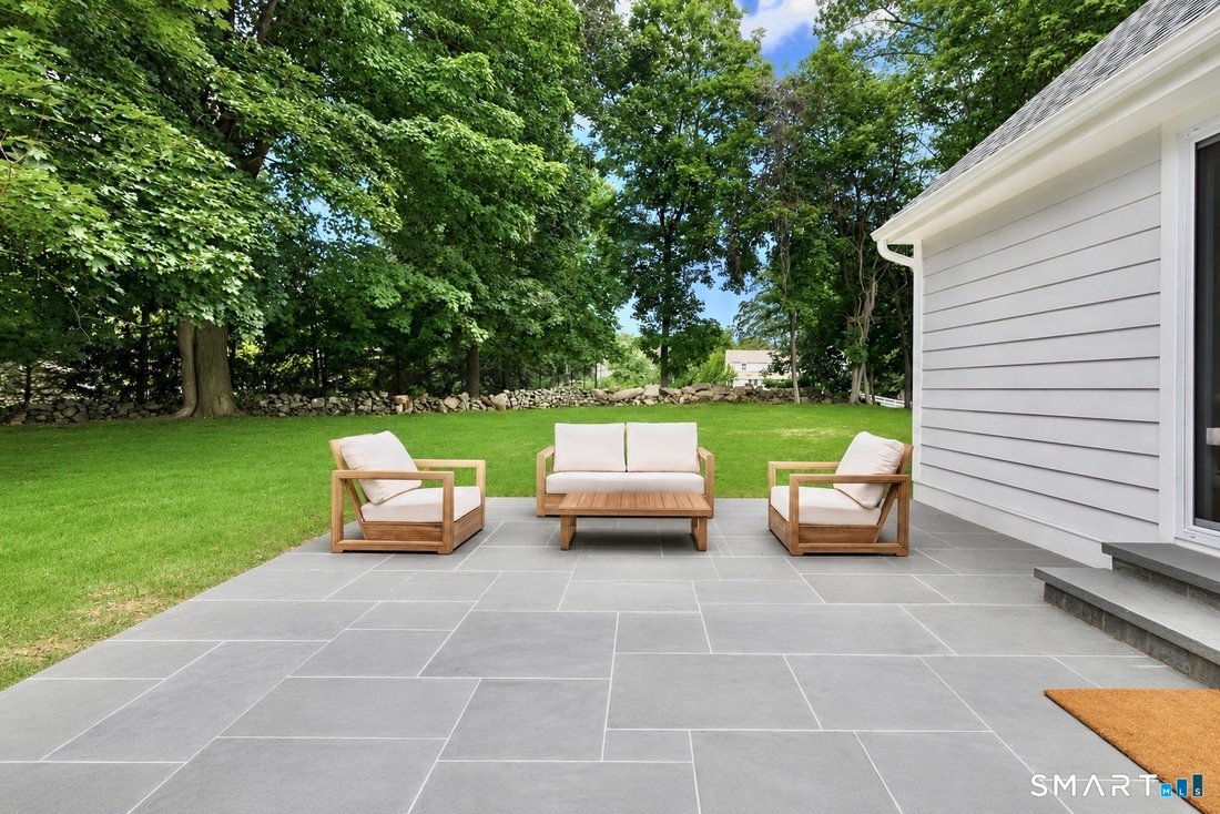 Westport, Connecticut, United States 4 - 18438742