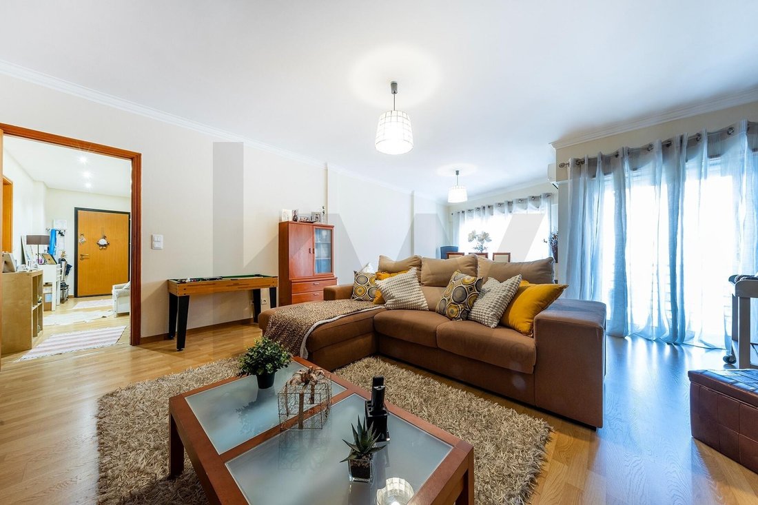 Apartment in Ramada e Canecas, Lisbon, Portugal 3 - 18442988