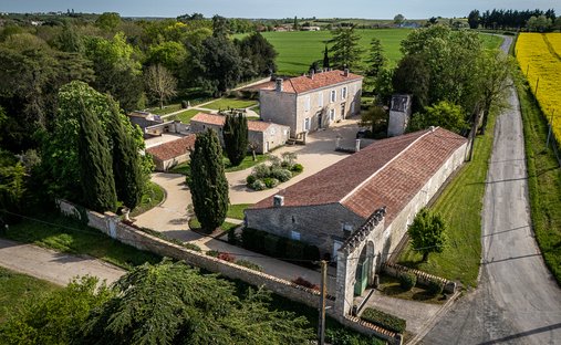 Villa in Saint Médard, Fontenay-le-Comte, Frankreich 1