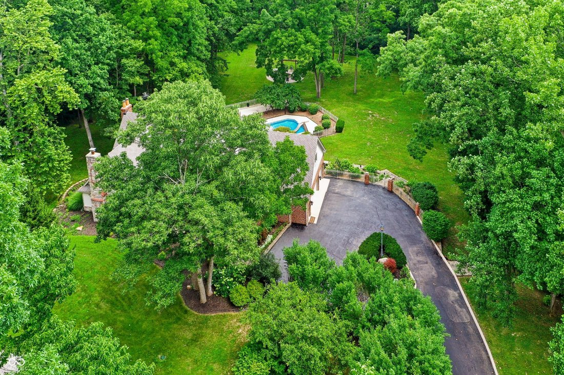 House in Greenwood, Indiana, United States 5 - 18439432