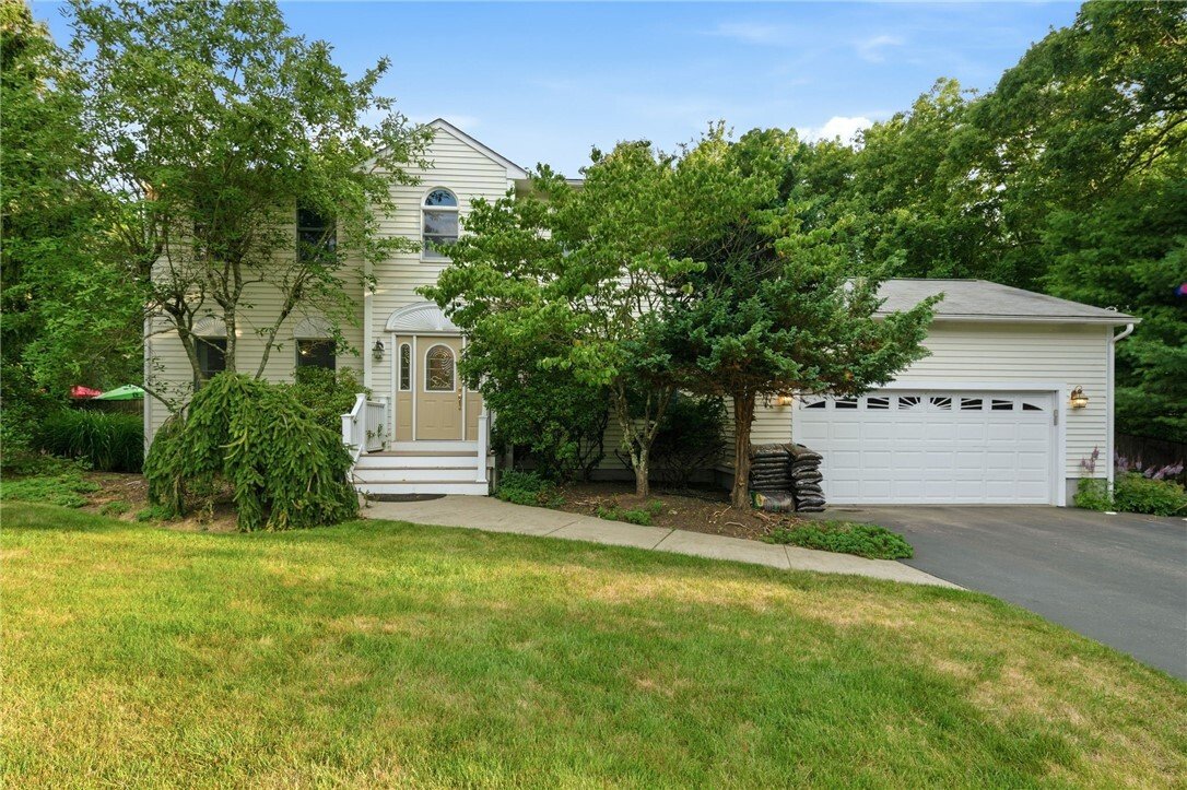 House in Cranston, Rhode Island, United States 2 - 18436033