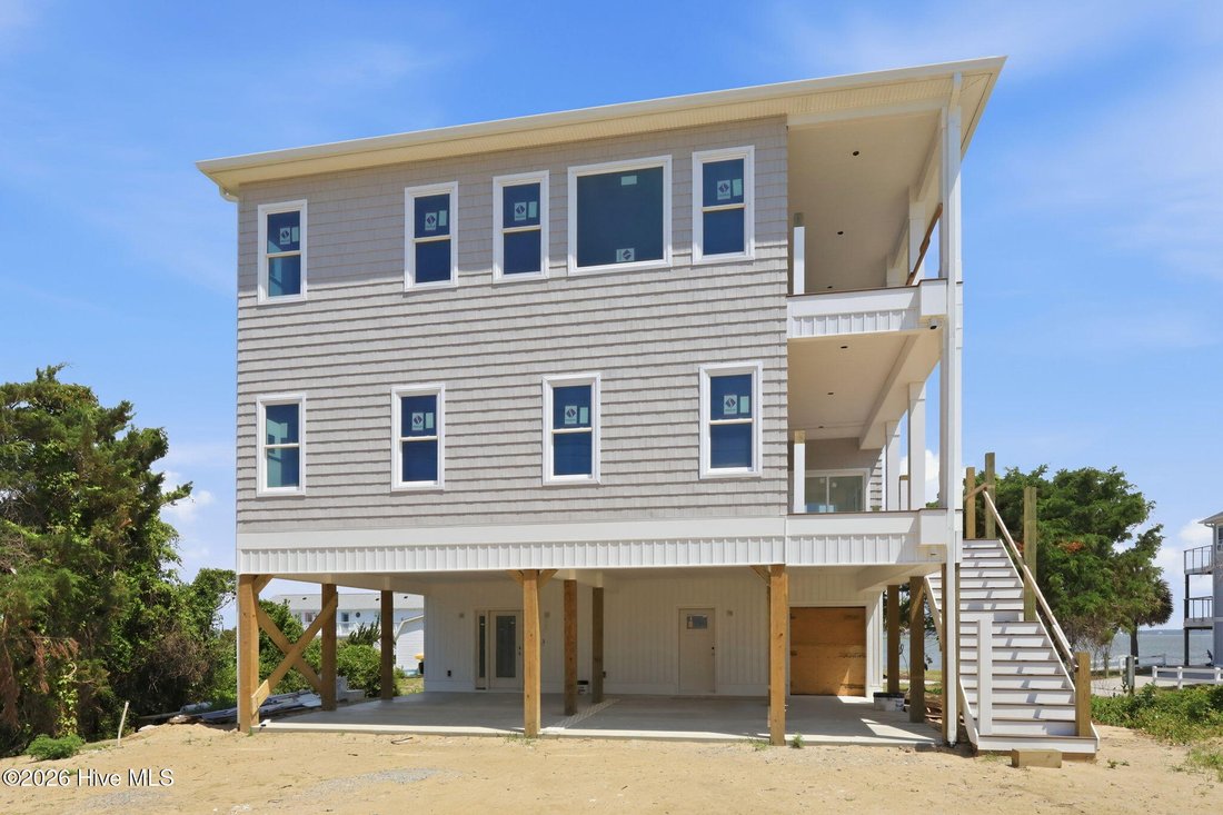 House in Emerald Isle, North Carolina, United States 3 - 18266941