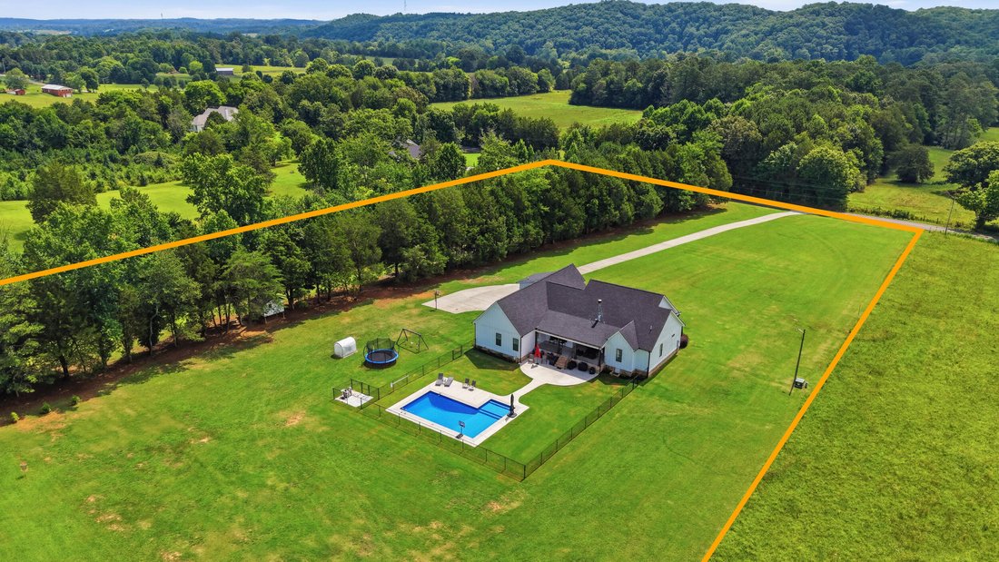 House in Cleveland, Tennessee, United States 2 - 18440620