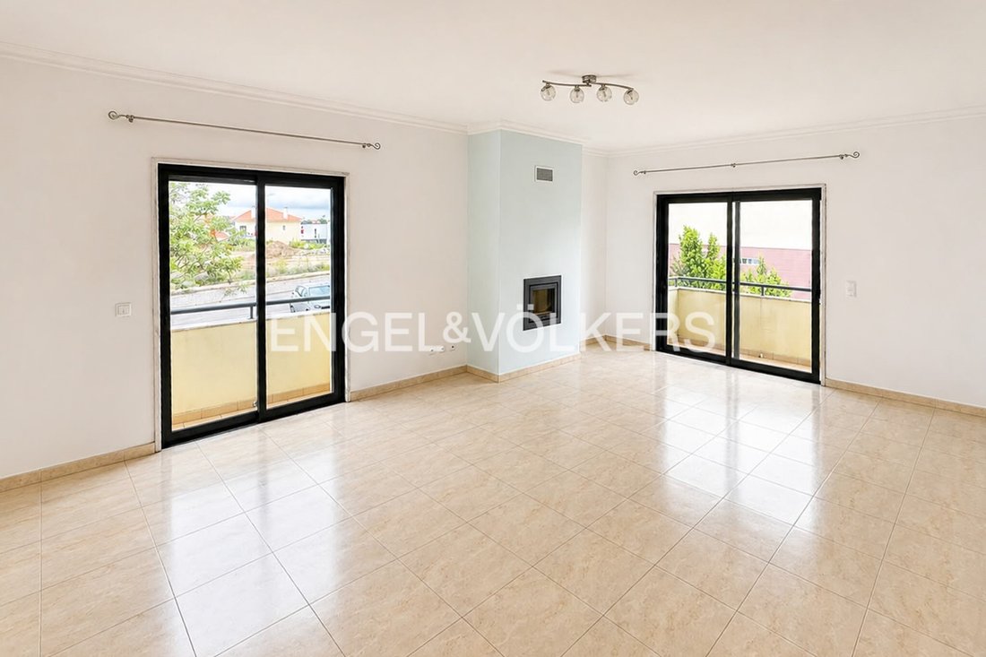 Apartment in Porto Salvo, Lisbon, Portugal 1 - 18441150