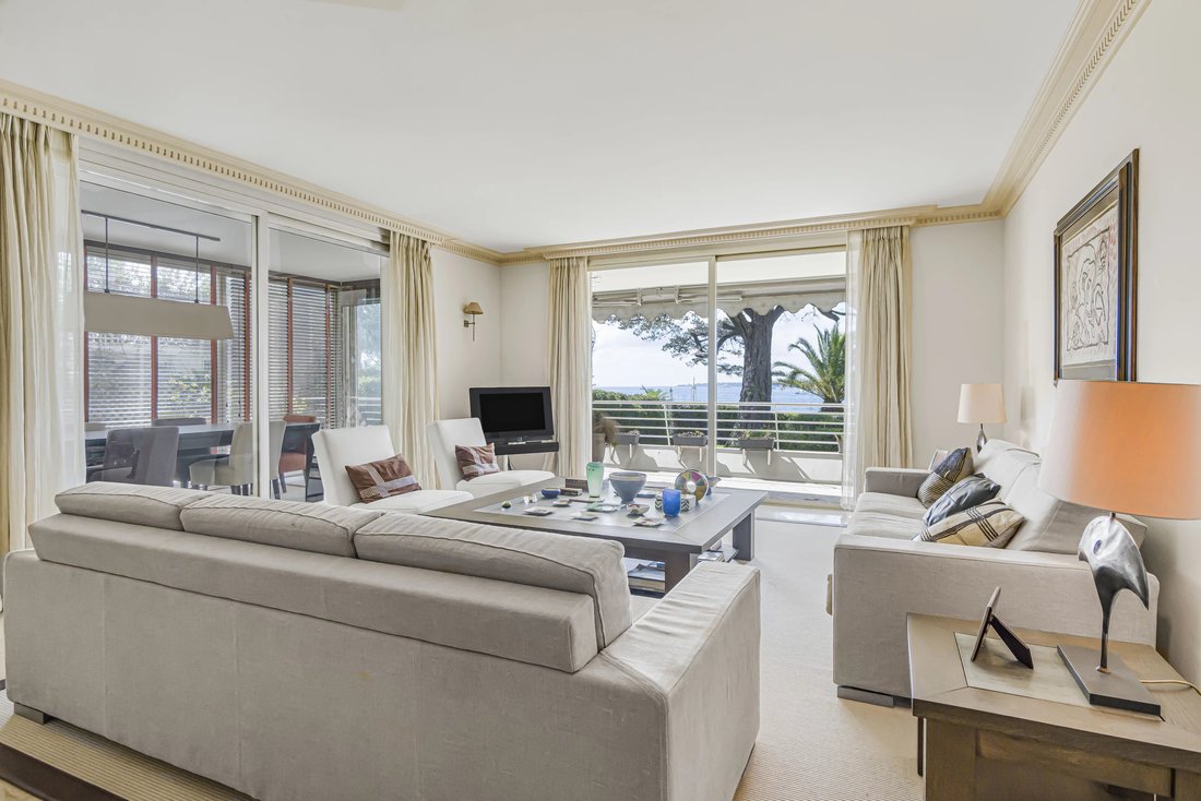 Apartment in Cannes, Provence-Alpes-Côte d'Azur, France 2 - 18437801