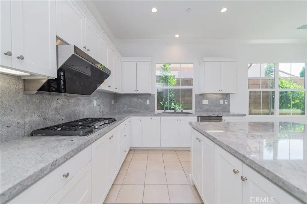 Condo in Irvine, California, United States 4 - 18439918