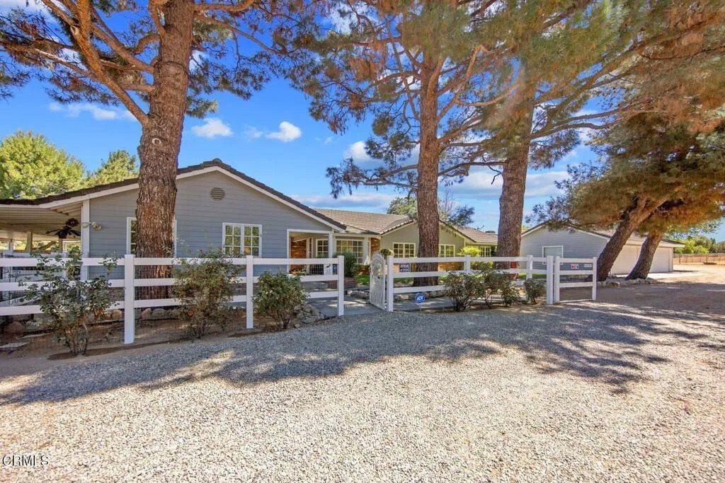 House in Acton, California, United States 2 - 18439935