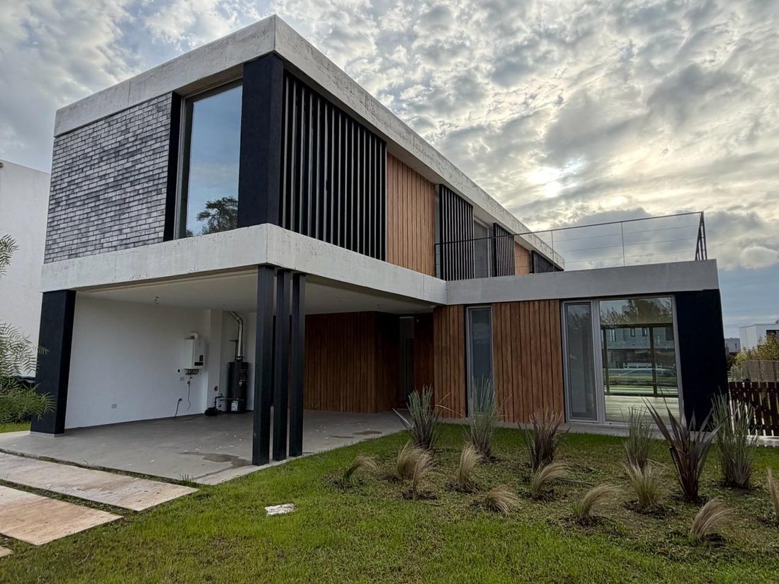 House in Tigre, Buenos Aires Province, Argentina 2 - 18435584