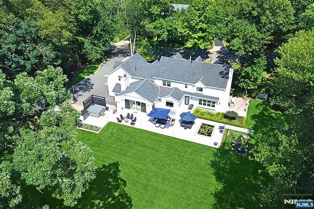 House in Allendale, New Jersey, United States 3 - 18440378