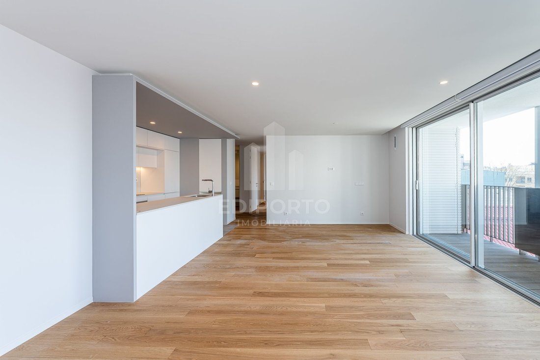 Apartment in Matosinhos e Leca da Palmeira, Porto District, Portugal 2 - 18437645