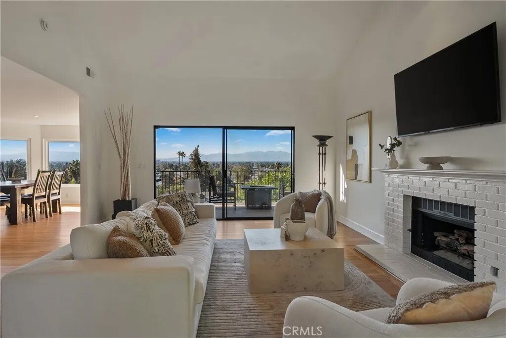 House in Los Angeles, California, United States 4 - 18442933