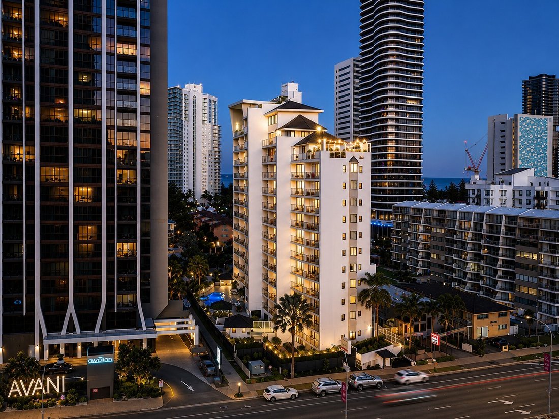 Apartment in Broadbeach Waters, Queensland, Australia 2 - 18434788
