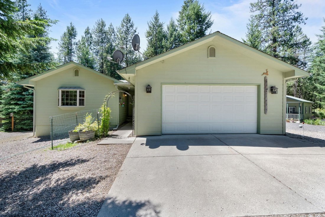 House in Loon Lake, Washington, United States 1 - 18442084