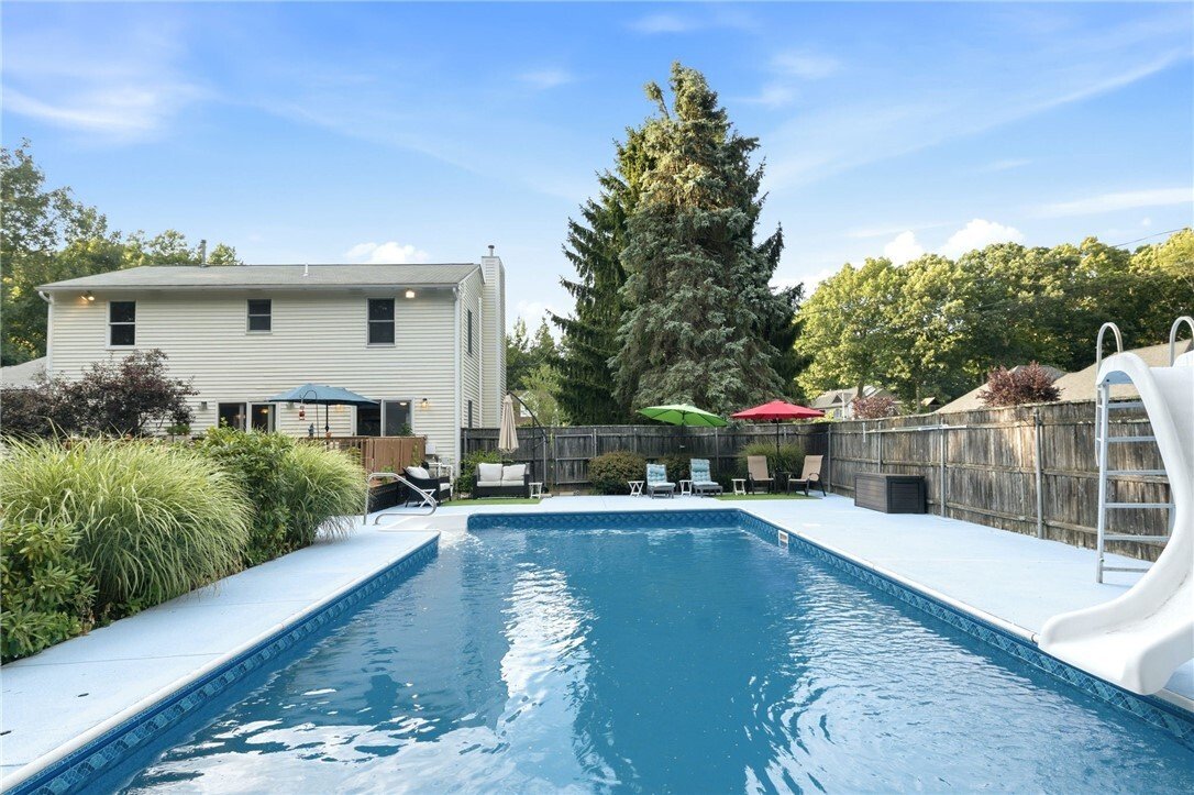 House in Cranston, Rhode Island, United States 1 - 18436033