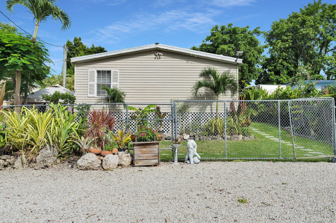 Key Colony Beach, Florida, United States 2 - 18441979