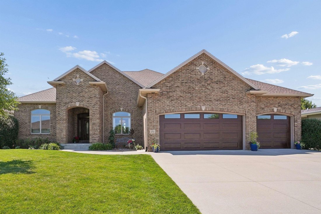 House in Cedar Falls, Iowa, United States 2 - 18438463