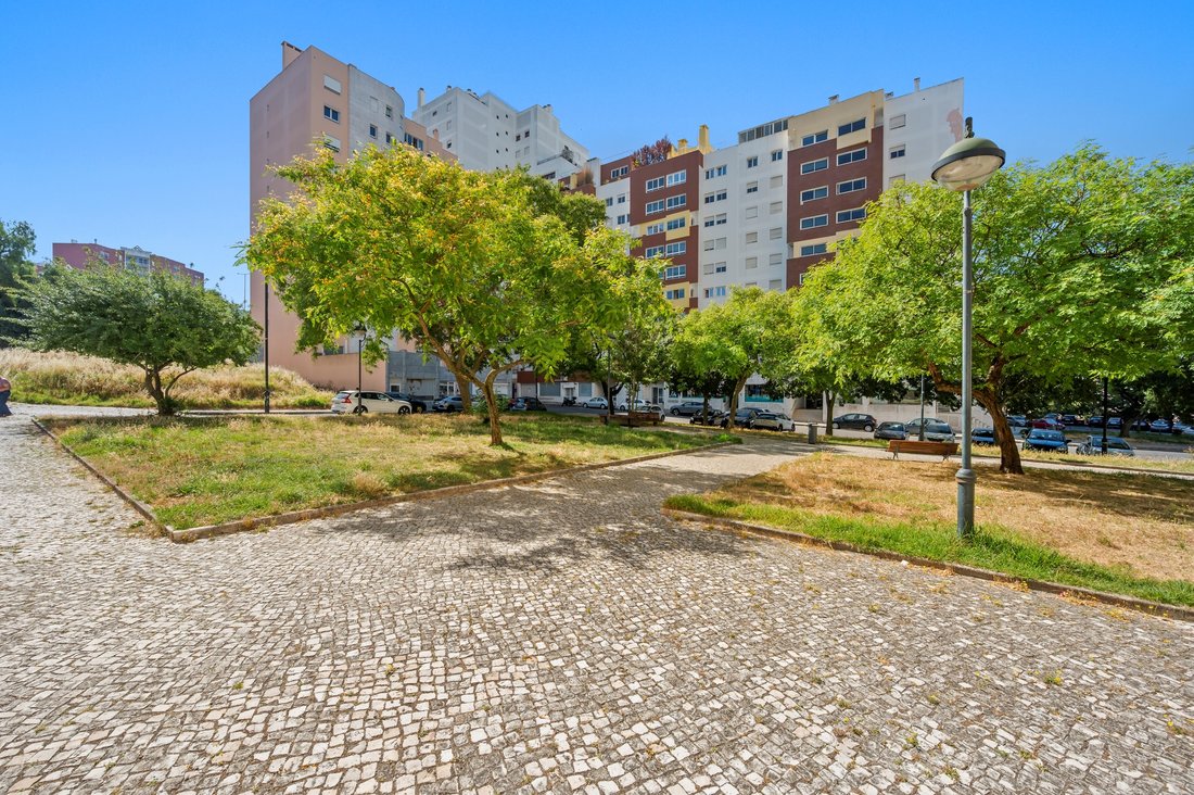 Apartment in Sao Domingos de Benfica, Lisbon, Portugal 1 - 18435903