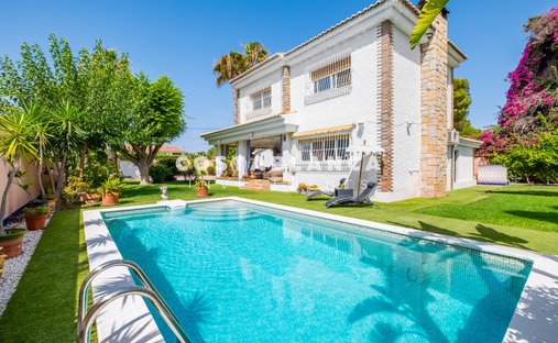 Villa in San Juan de Alicante, Valencian Community, Spain 1