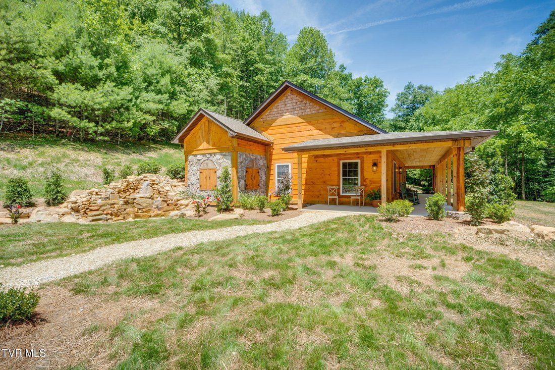 House in Mountain City, Tennessee, United States 3 - 18438820