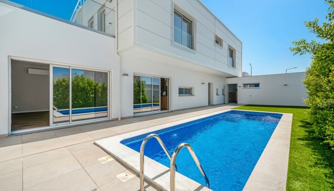 Villa in Tavira (Santa Maria e Santiago), Algarve, Portugal 1 - 18437672