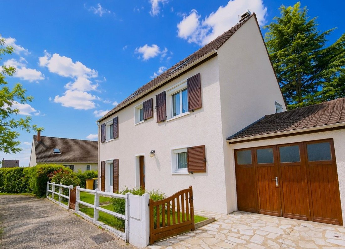 House in Basses Roches, Conflans-Sainte-Honorine, France 1 - 18439548
