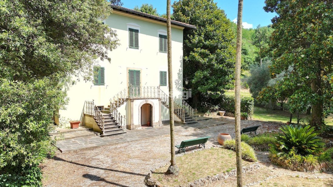 Villa in Montuolo - Fagnano, Lucca, Italy 1 - 18440264