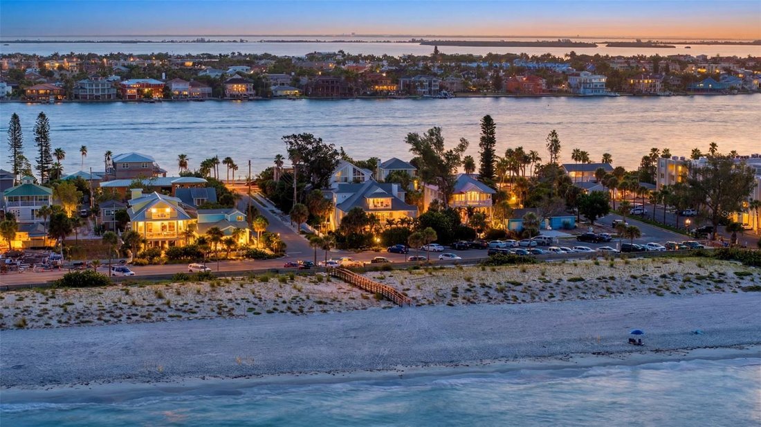 House in St. Pete Beach, Florida, United States 4 - 18439462