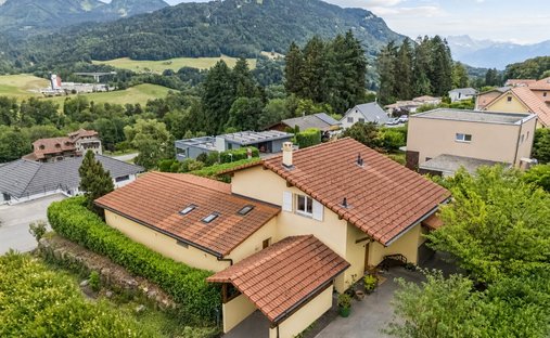 Haus in Châtel-Saint-Denis, Freiburg, Schweiz 1