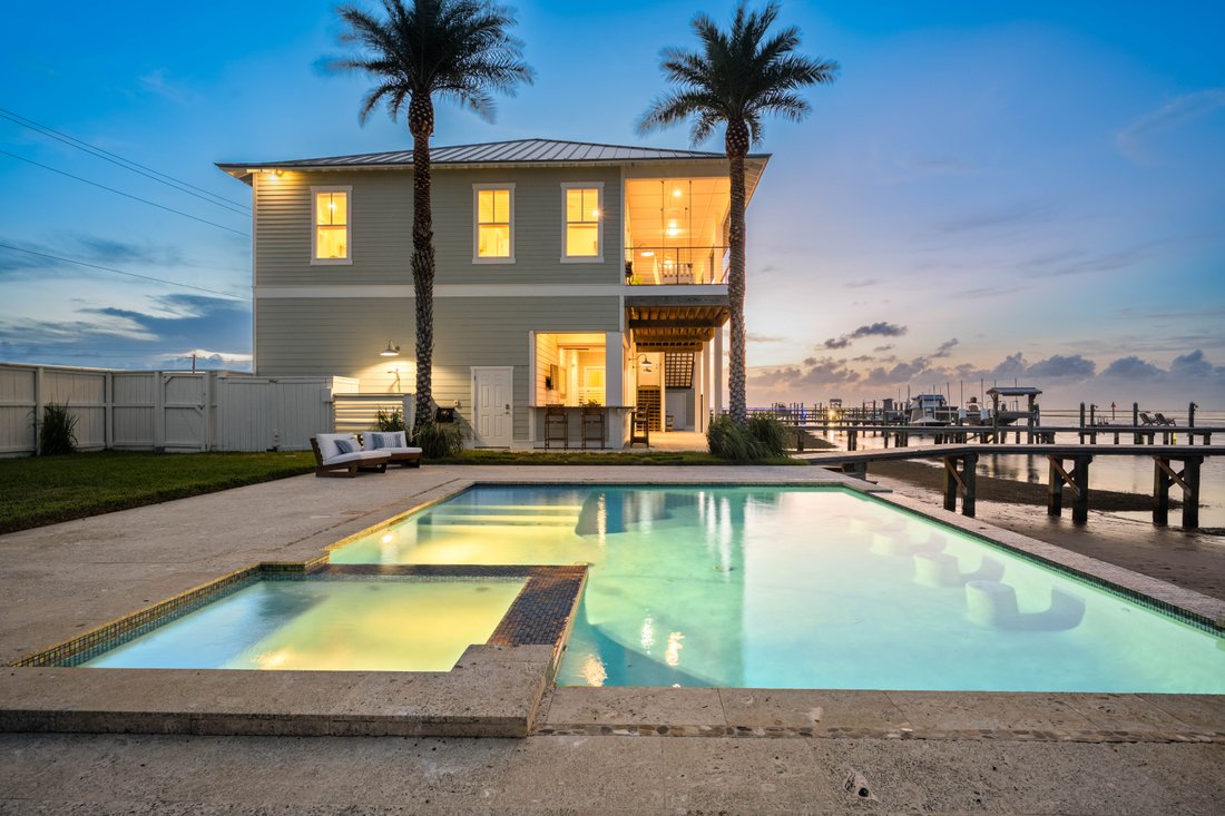 House in Aransas Pass, Texas, United States 2 - 18435442