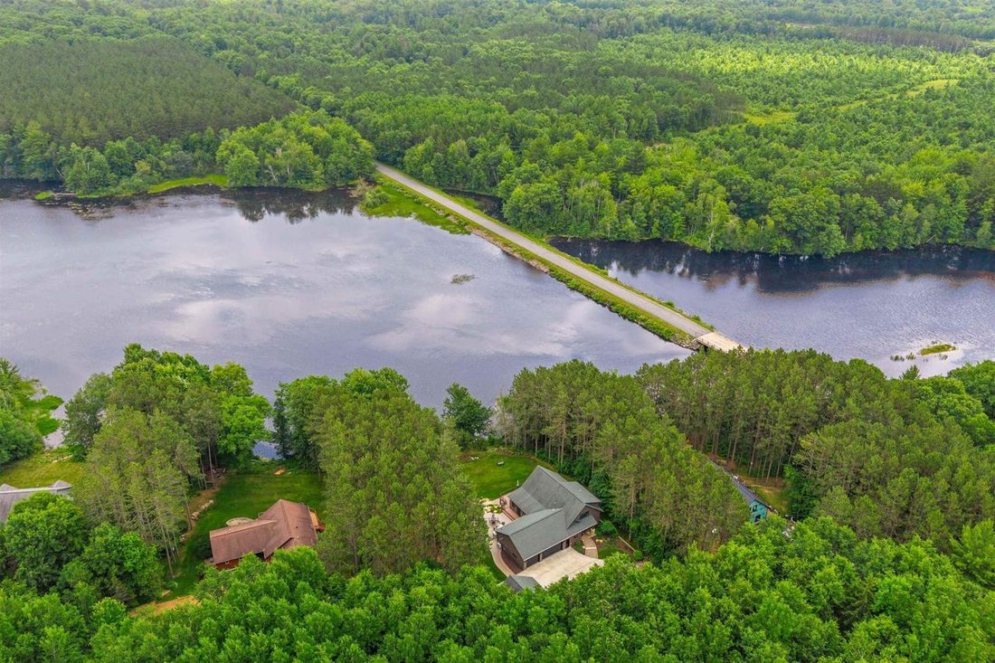 House in Mosinee, Wisconsin, United States 3 - 18436631