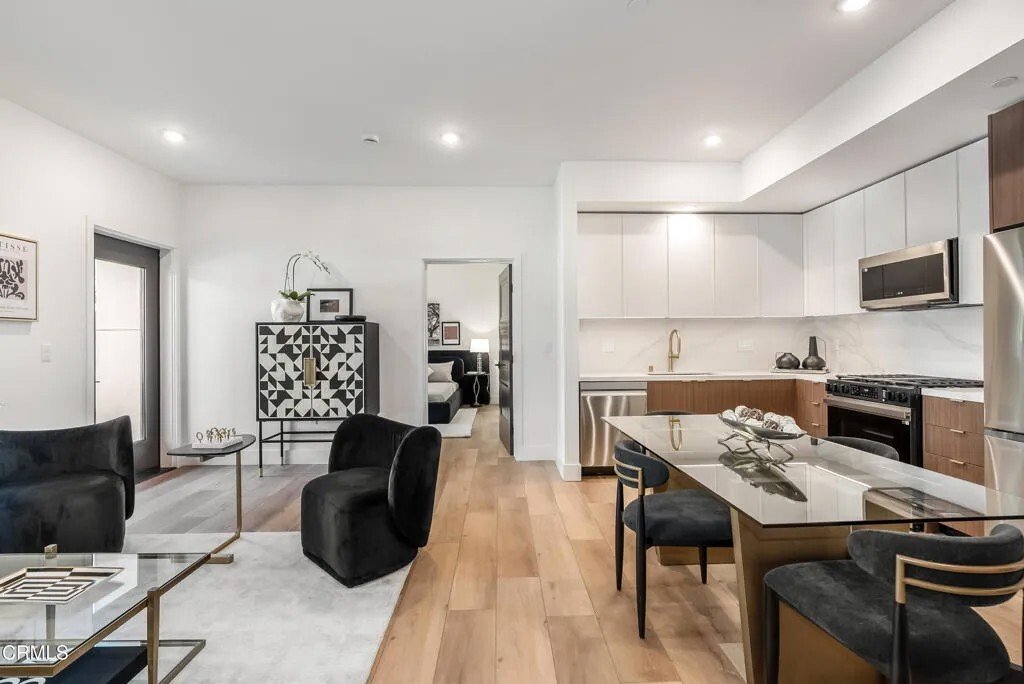 Condo in Altadena, California, United States 4 - 18439940
