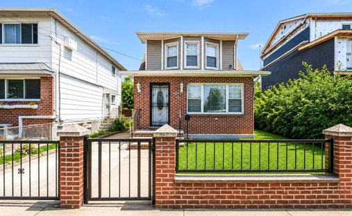 House in New York, New York, United States 1