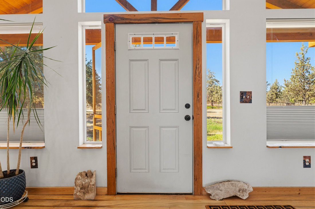 House in Terrebonne, Oregon, United States 3 - 18442034