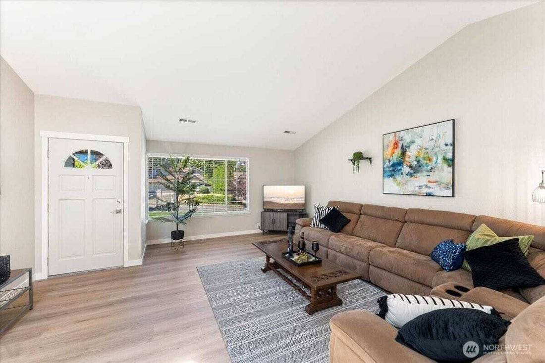 House in Puyallup, Washington, United States 2 - 18439300