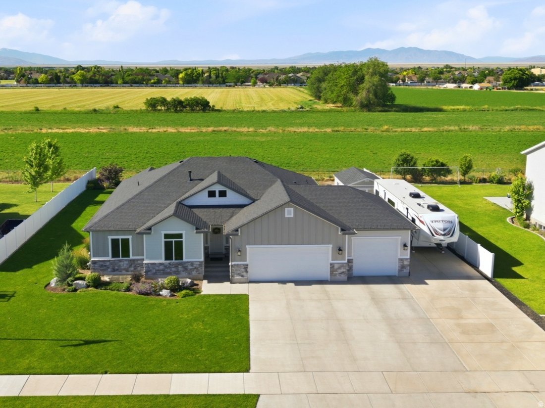 House in Layton, Utah, United States 1 - 18439342