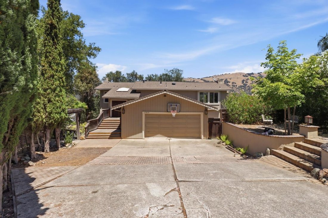 House in Morgan Hill, California, United States 1 - 18442396