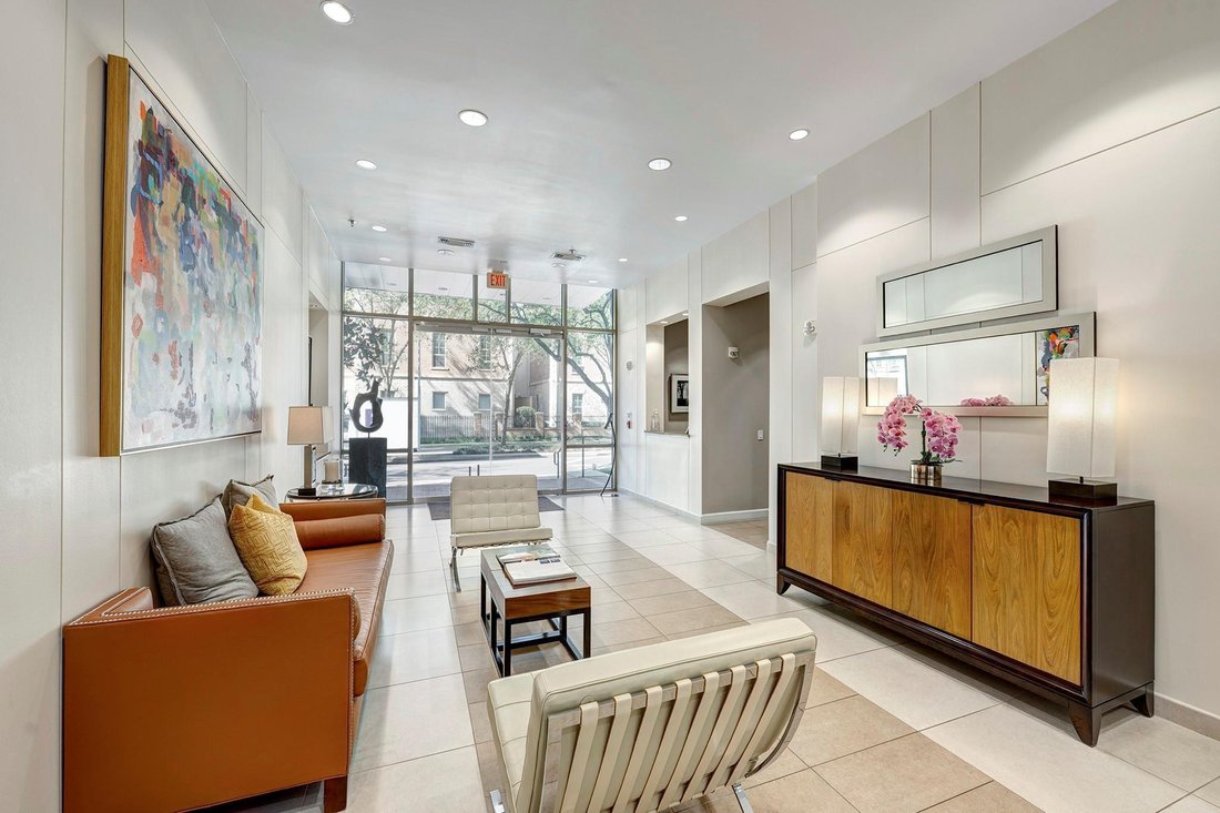 Condo in Houston, Texas, United States 2 - 18437409