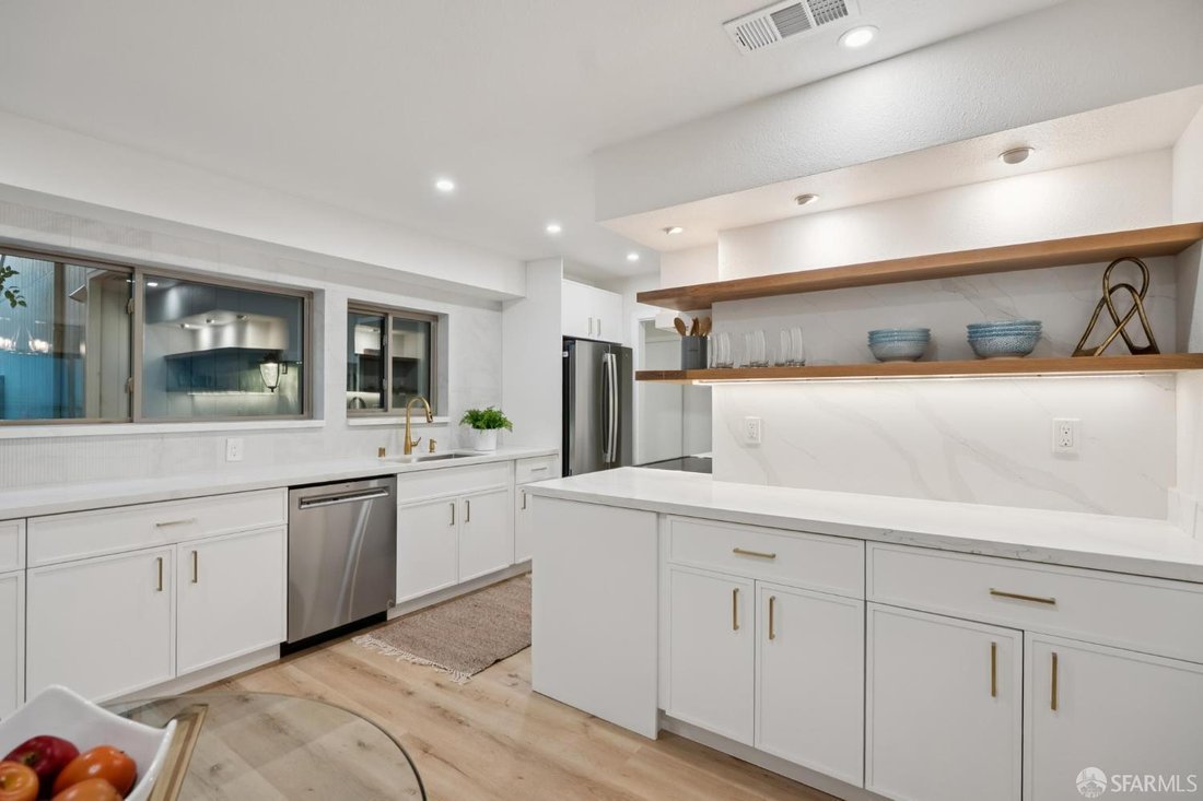 Townhouse in Pleasanton, California, United States 2 - 18441994