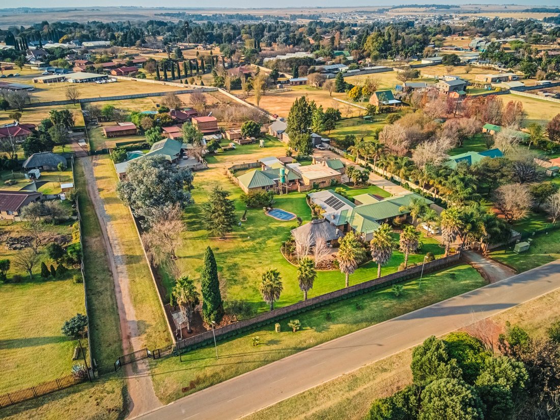 Farm Ranch in Kempton Park NU, Gauteng, Südafrika 1 - 18438379