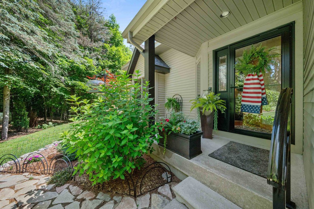 House in Traverse City, Michigan, United States 4 - 18436689