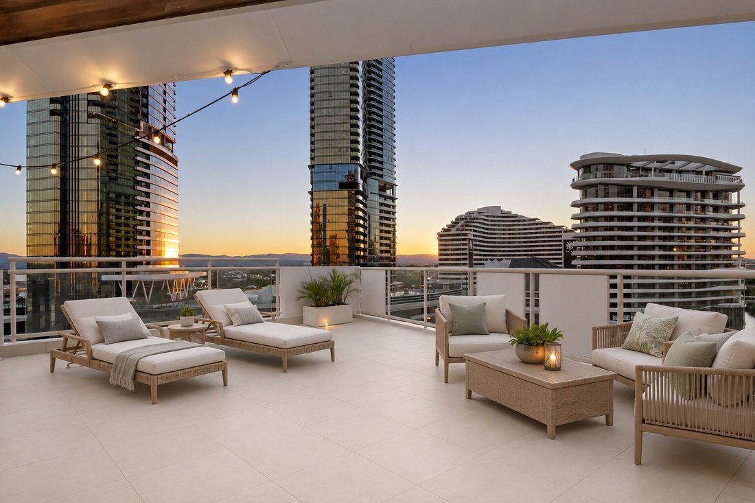 Apartment in Broadbeach Waters, Queensland, Australia 3 - 18434788