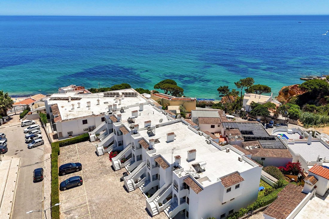 Apartment in Olhos de Agua, Algarve, Portugal 1 - 18441153