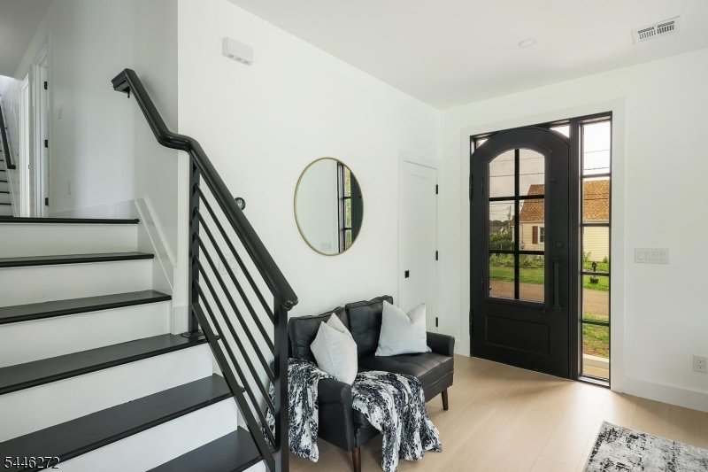 House in Metuchen, New Jersey, United States 5 - 18440524