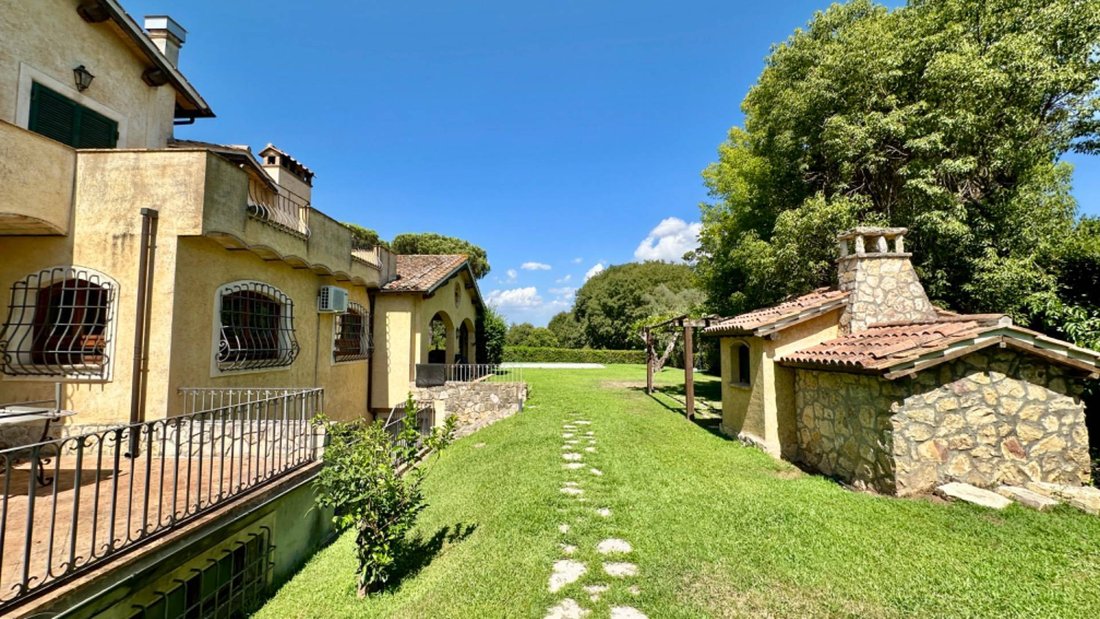 Villa in Giustiniana - La Storta - Olgiata, Rome, Lazio 3 - 18441505