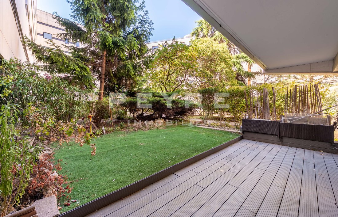 Apartment in La Plaine des Sablons, Neuilly-sur-Seine, France 1 - 18437008