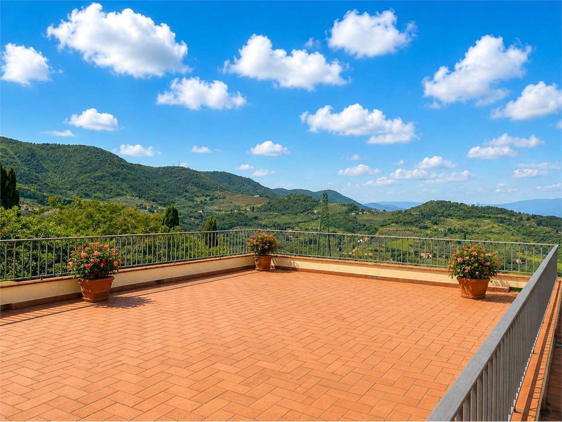Villa in Zarini - Repubblica, Prato, Tuscany 2 - 18439897