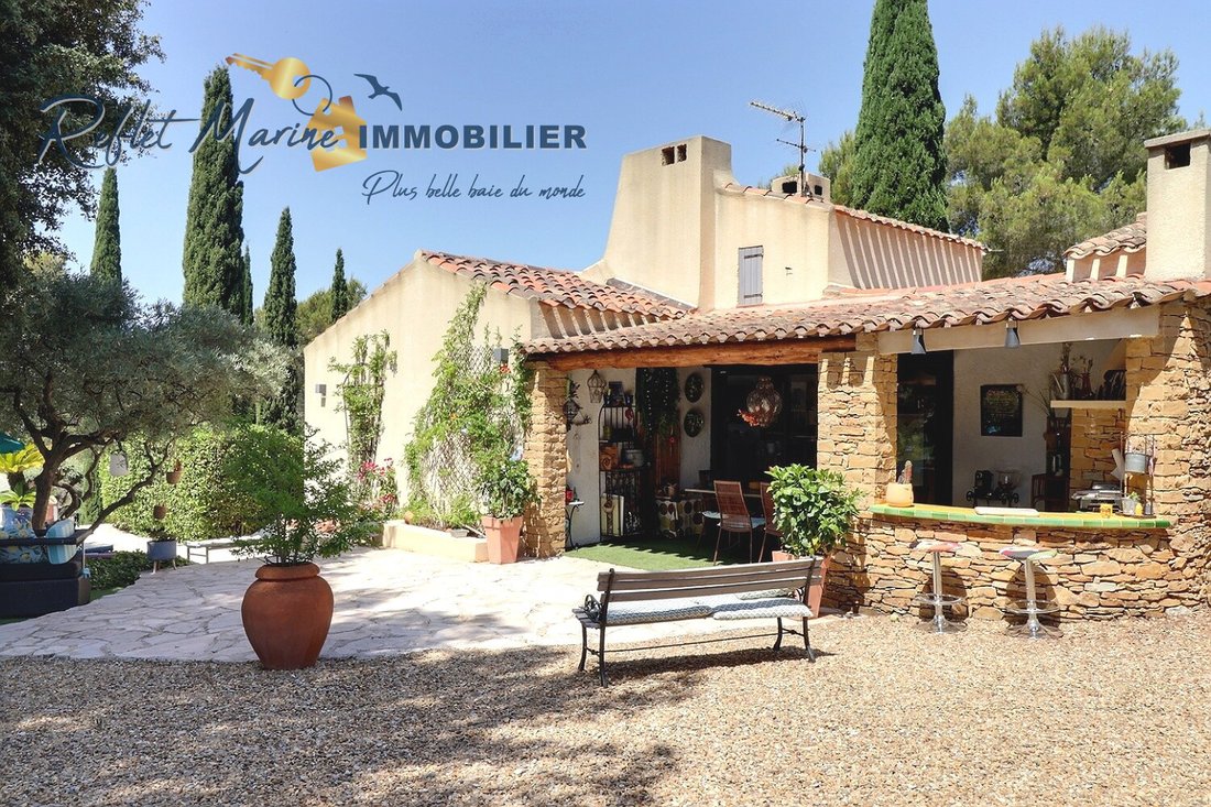 Villa in La Ciotat, Provence-Alpes-Côte d'Azur, France 1 - 18436974